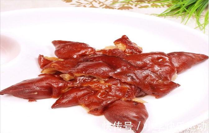 美食推荐:招牌熏猪手、铁板西汁小青虾、藤椒墨鱼花制作方法