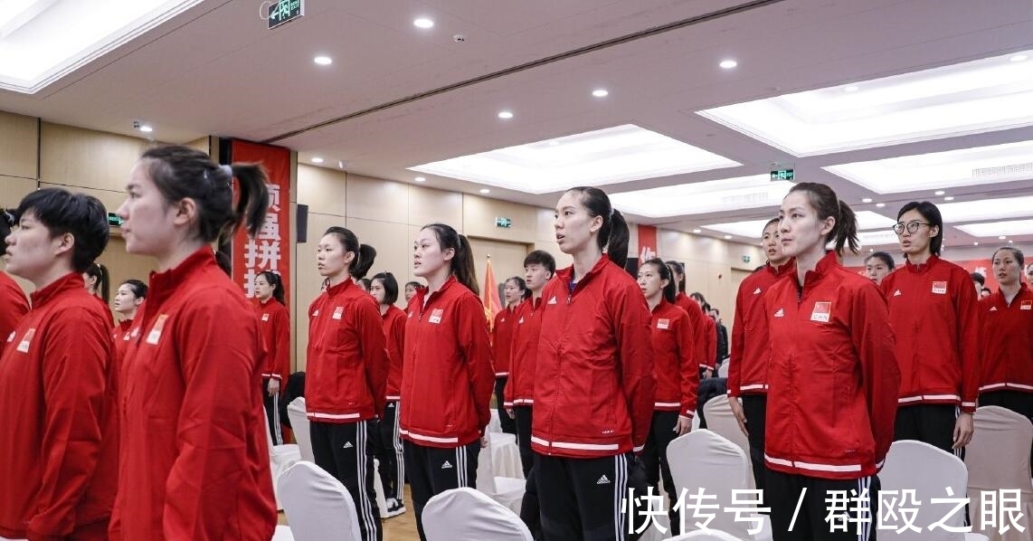 张常宁|恭喜!女排2米巨头再添殊荣,获蔡斌赏识,朱婷缺席她当新领袖?