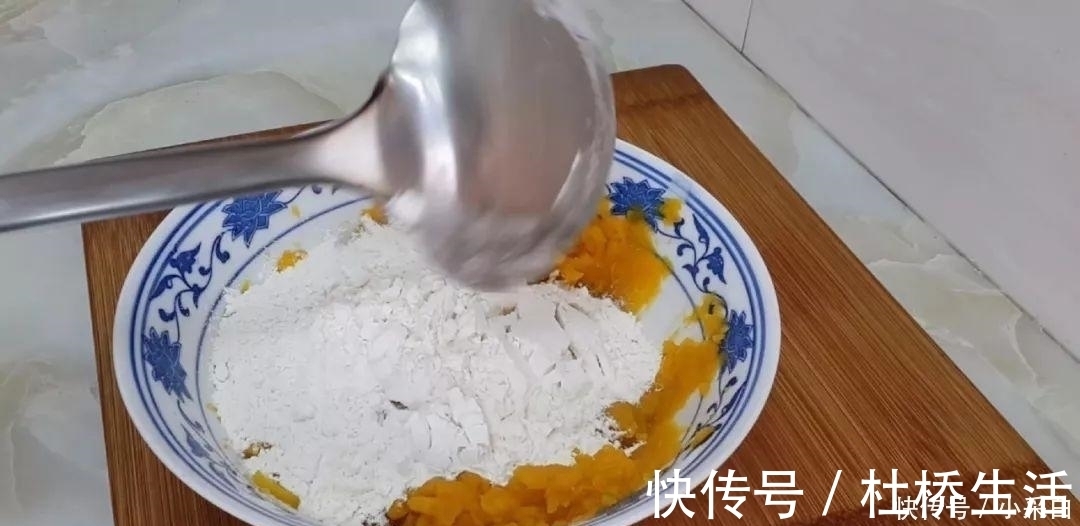 油炸|红薯最好吃的做法,不用油炸,老婆说比面包还好吃,放凉也不会硬