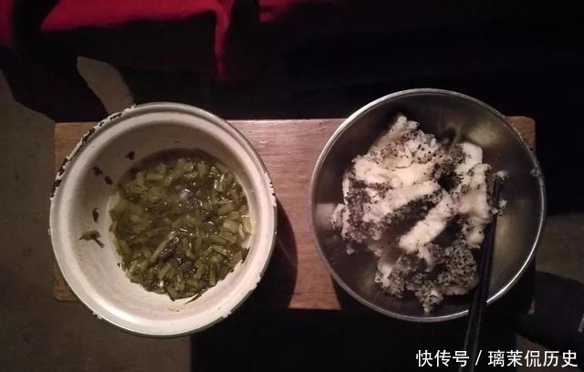 觉定法师：曾割肉救母，用双手修了一座寺庙，一件百衲衣穿43年