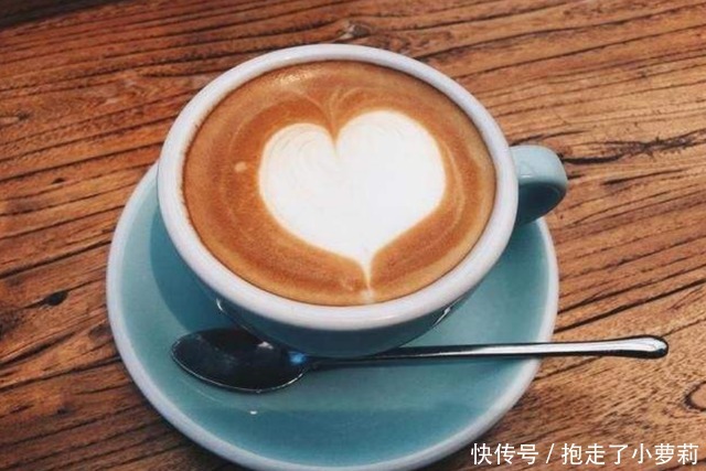 巧克力|大师精制“开花巧克力”,奶茶浇下瞬间,才是震撼的开始!