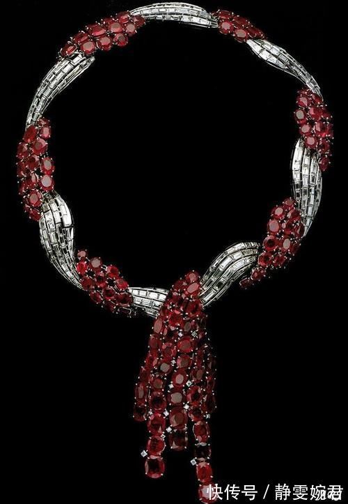 光泽|辛普森夫人的珠宝欣赏,这条珍珠项链,形状几乎完美,光泽亮丽