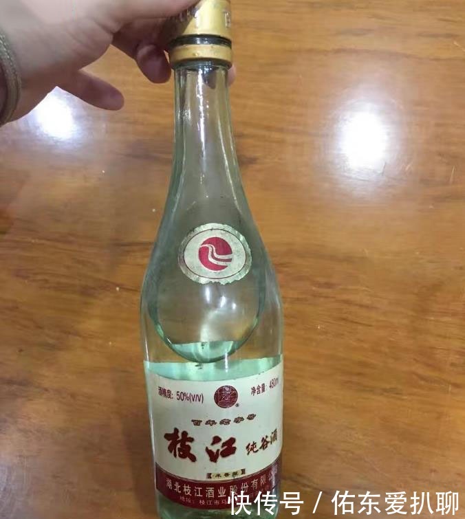 中国|中国有7款低廉价白酒,“工人看不上,老板成箱拿”,这尴尬无解