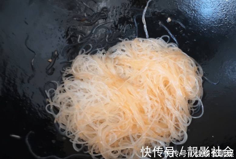 粉条|炒粉条,焯水后别直接下锅!多做一步,根根分明,爽滑入味不粘锅