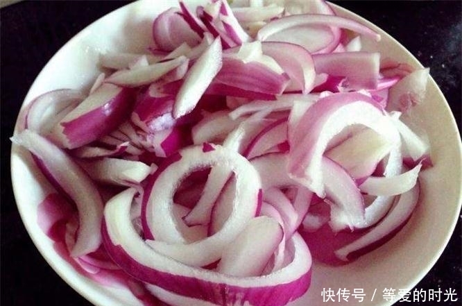 人到中年,推荐三种食物,排毒润肠,延缓衰老,滋补身体