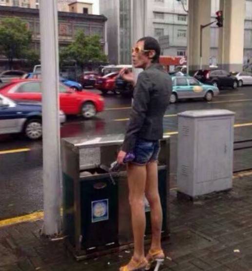 |搞笑图片幽默段子笑话蛋蛋看来不想下锅,主人就饶过它喽,哈哈