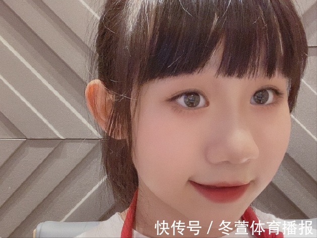 央视春晚唱开场曲的小女孩是谁？果真大有来头！