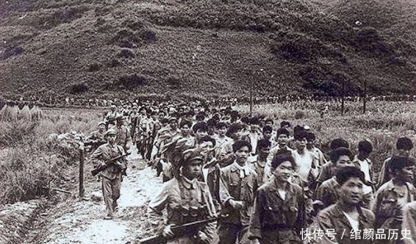 敌人|美军撤出汉城，李承晚提出质疑，美军司令李奇微去前线听听敌人的军号