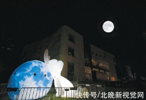 方非#月圆人团圆，家国同此心