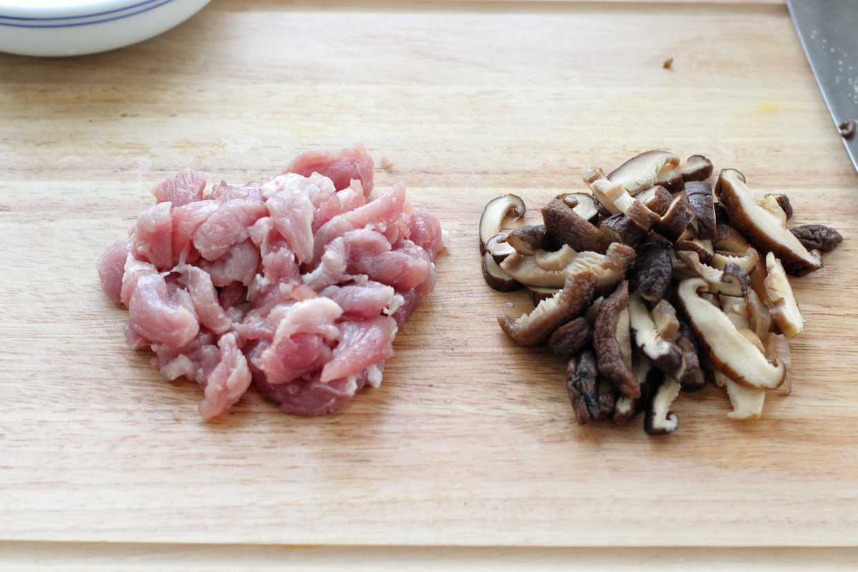 豆腐的别样吃法，不炖也不炸，酸甜开胃特健康，花钱少还吃得好！