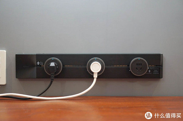 外圈|明装插座天花板？安装简单，即插即用的电力轨道插座系统初体验