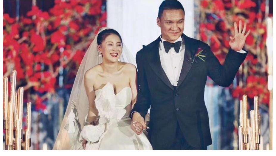 李嘉格|参加《中国好声音》未夺冠的她,却嫁给了爱奇艺总裁,成人生赢家