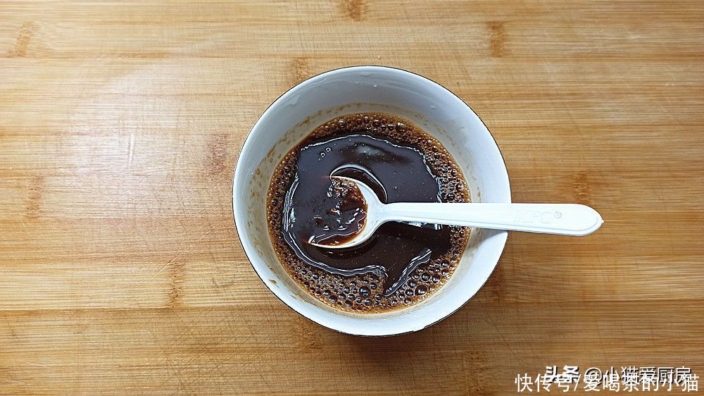 小猫教你这么做“鱼香猪肝”,做出来口感滑嫩,味道香鲜,特好吃