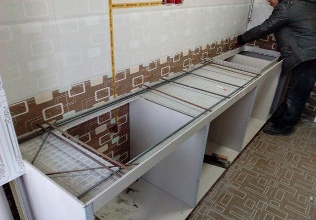 柜体|专坑穷人的“网红”装修：用水泥砌一个橱柜，越用越糟心