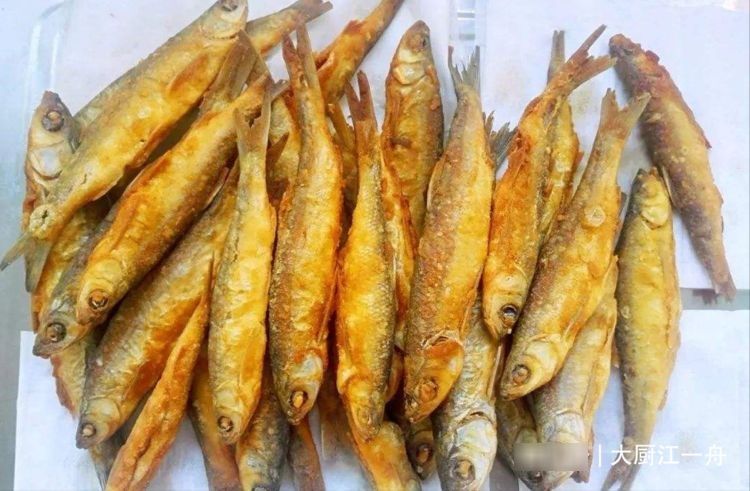 冬天是吃鱼的最好季节，教你4道美味鱼肉做法，天天都吃不重样