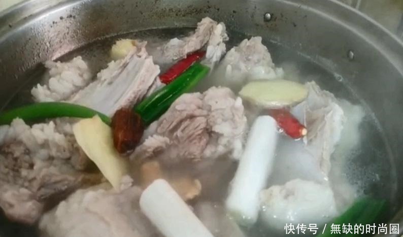  大厨|炖羊肉时，切记要放3种料，大厨放对了，羊肉不腥不膻又鲜香