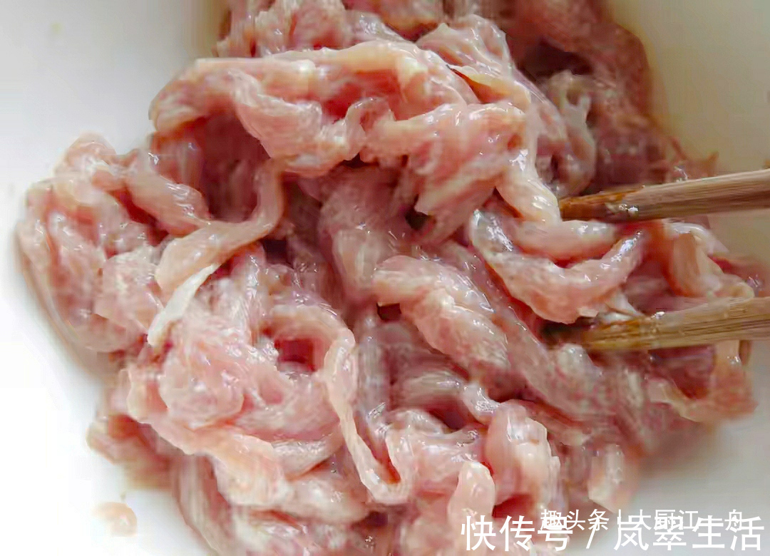 饭店|瘦肉咬不动?牢记这4点,猪肉嫩滑如豆腐,大厨教你饭店做法