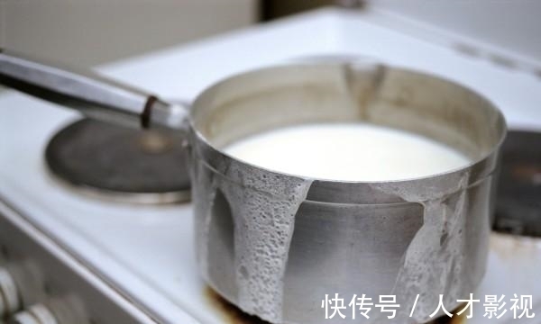 复原乳|这4种牛奶,超市里随处可见,但不适合孩子喝,你家孩子喝了吗?