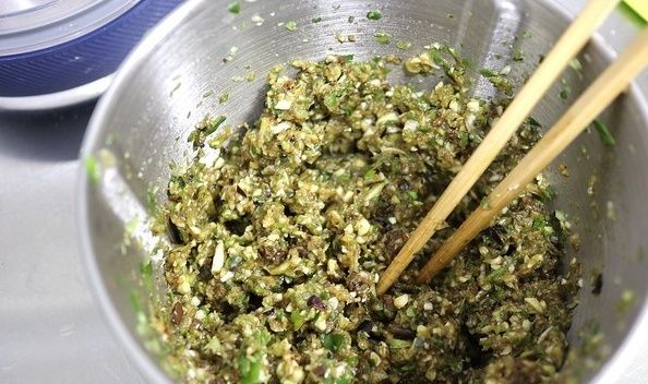 现在才知道，用它包饺子才是最香，比韭菜馅更好吃，傻了40年！