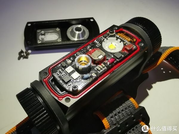 照明|2021HTC年终总决赛装备巡礼 篇三：Fenix HM60R超亮感应头灯 测评