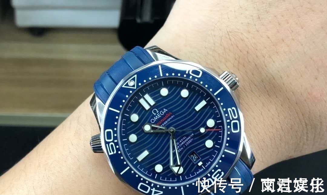 柏涛@男人35岁该选块好表了,欧米茄、万国和劳力士入门表款盘点