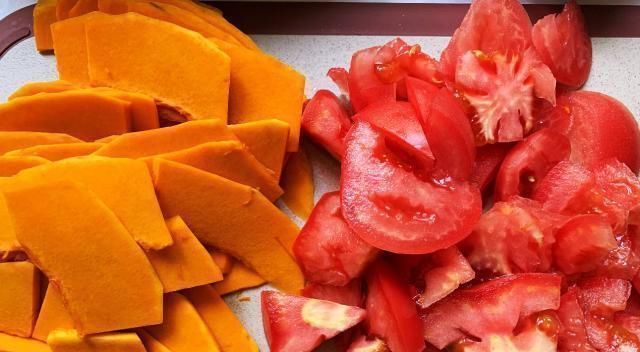 番茄炒西葫芦|减脂餐很难吃那是你不会做,学会这道减脂餐,越吃越瘦又解馋