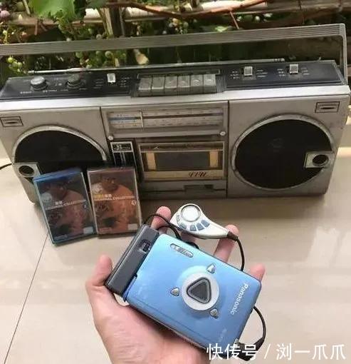 |搞笑GIF:大哥你这个摔法这么特殊,咋练的?