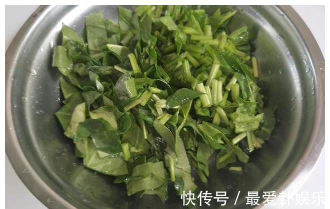 菠菜|1把菠菜，2个鸡蛋，简单烹饪，上桌口感香浓，太好吃了