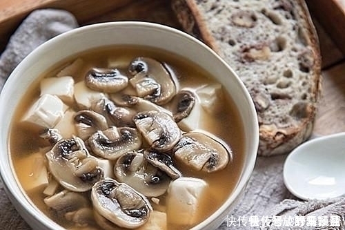 鸡汤|豆腐和此物一起炖,比鸡汤还要鲜,补钙质,长身体,脑瓜变聪明