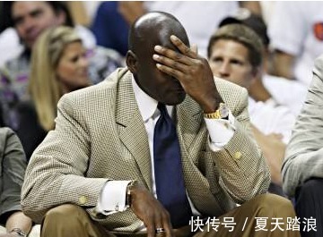 黄蜂|50岁乔丹恨铁不成钢,挨个单挑打爆球队后卫