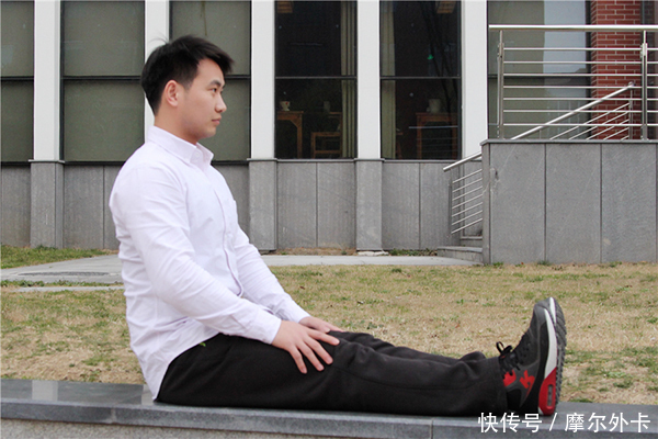 俯卧撑|男性做俯卧撑,如果一口气能达到此数,说明身体素质不错