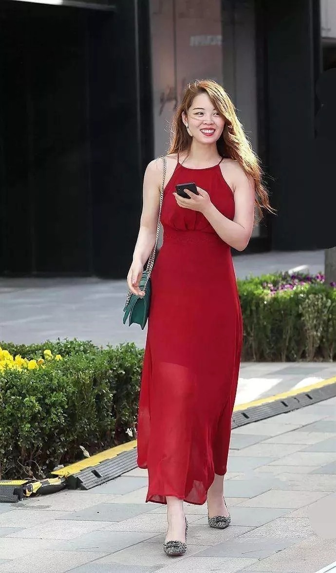 一字扣|高跟鞋气质穿搭，时髦高级又减龄