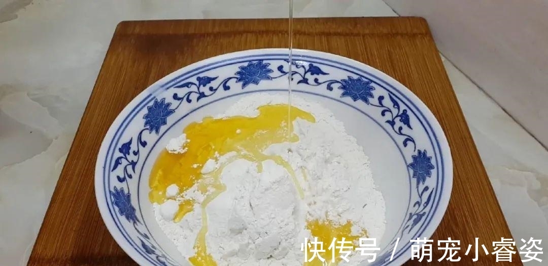 面团|做烧饼时,切记不要发面和刷油,简单一做,出锅孩子们都爱吃