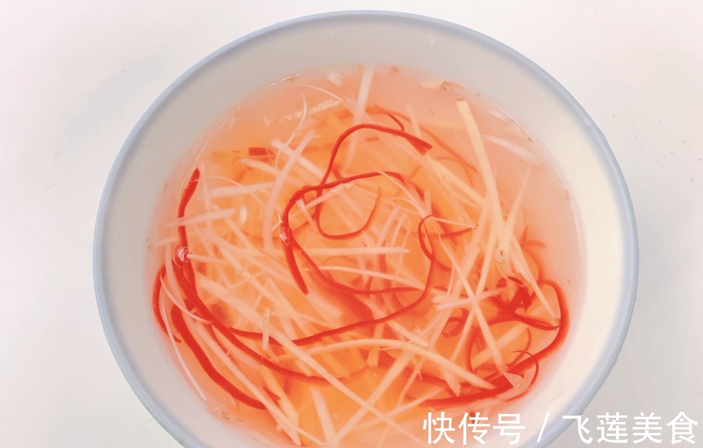 老姜|鱼肉最好吃的做法，不加一滴水，6分钟就出锅，全家都抢着吃