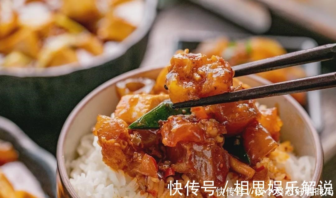 小勺|秒杀餐馆的好方子!上锅一焖香绝了,软糯超下饭!