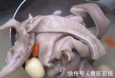 冬至节,有吃鸡的习俗,寓意吉祥,分享4道鸡肉最好吃的做法