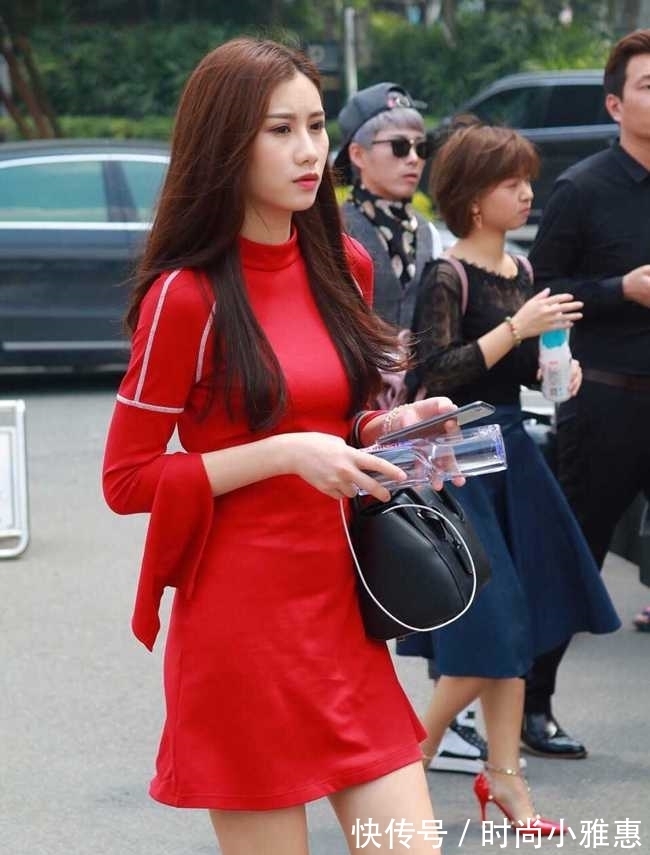 连衣裙|姑娘你这连衣裙,是不是有点“省布料”啊?