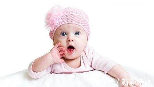 新生儿|宝宝这4个部位特别脆弱,父母不要随便用手摸,可能会伤到宝宝