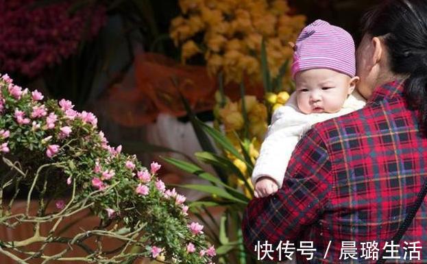 妈妈|为什么姥姥成了带娃的主力军,孩子奶奶却备受嫌弃,理由真现实