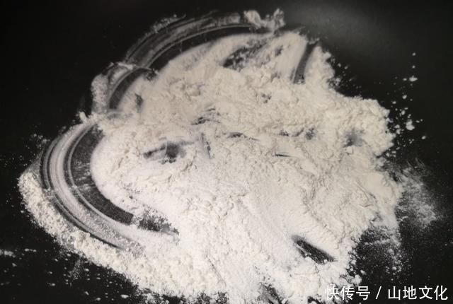 雪媚娘皮|夏天最受欢迎的甜品,软糯香甜,1小时卖出200个,在家也能做
