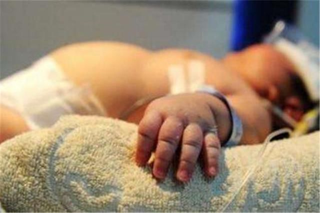 丈夫|500多斤产妇顺利分娩，可孩子出生后，丈夫和医护人员都心情复杂