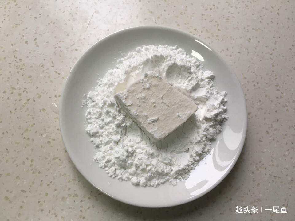 三月宁可不吃肉也要吃此菜,二块钱一斤,十分钟上桌,脆嫩多汁