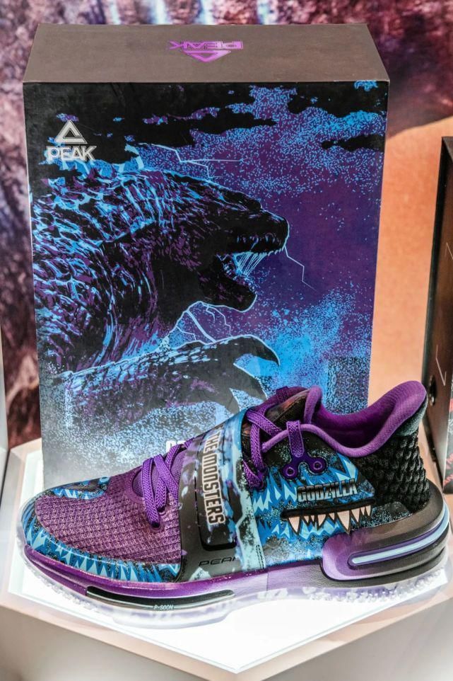 金刚|这双篮球鞋A爆了,超凶的“哥斯拉”联名鞋终于要发售了!