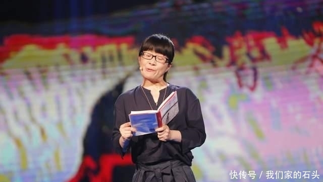  余秀华|余秀华：本是农妇却一夜走红，脑瘫作家15万休夫，曾怒怼键盘侠