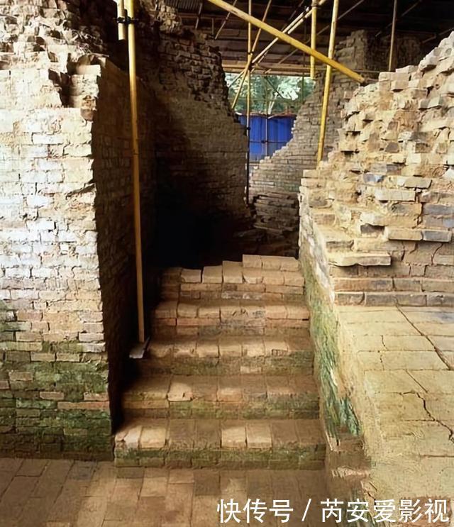 寻找白娘子,雷峰塔地宫发掘现场实拍照