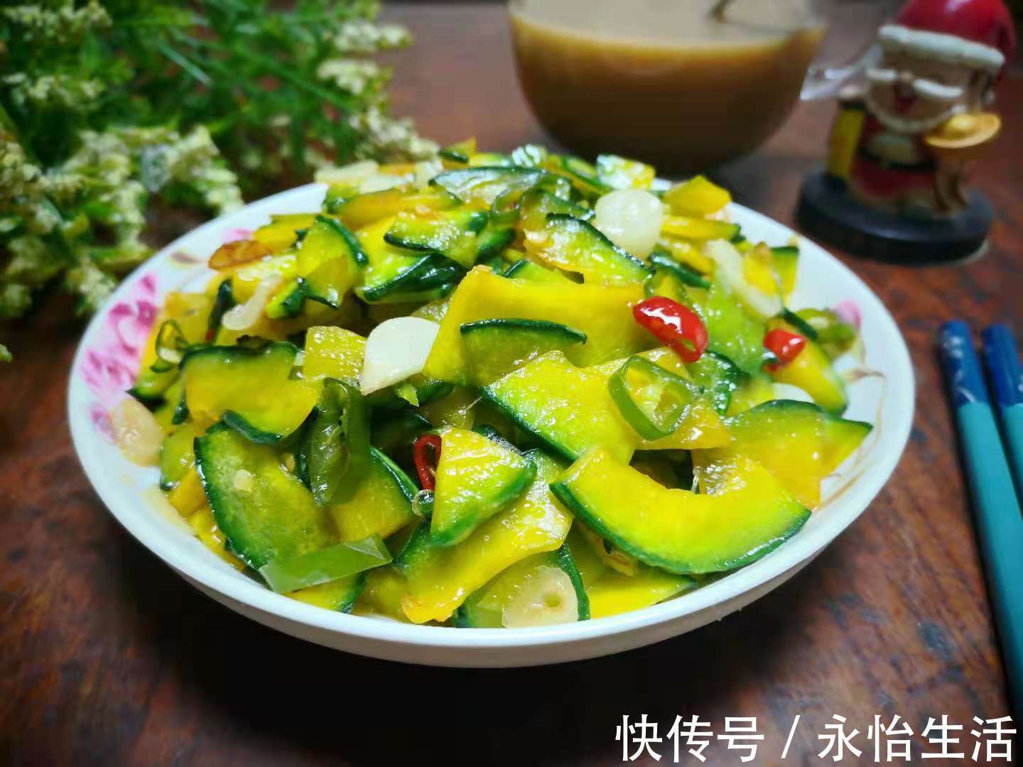 小面姨|夏天黄瓜丝瓜靠边站，多吃这瓜，明目解暑降三高，中老年人要多吃