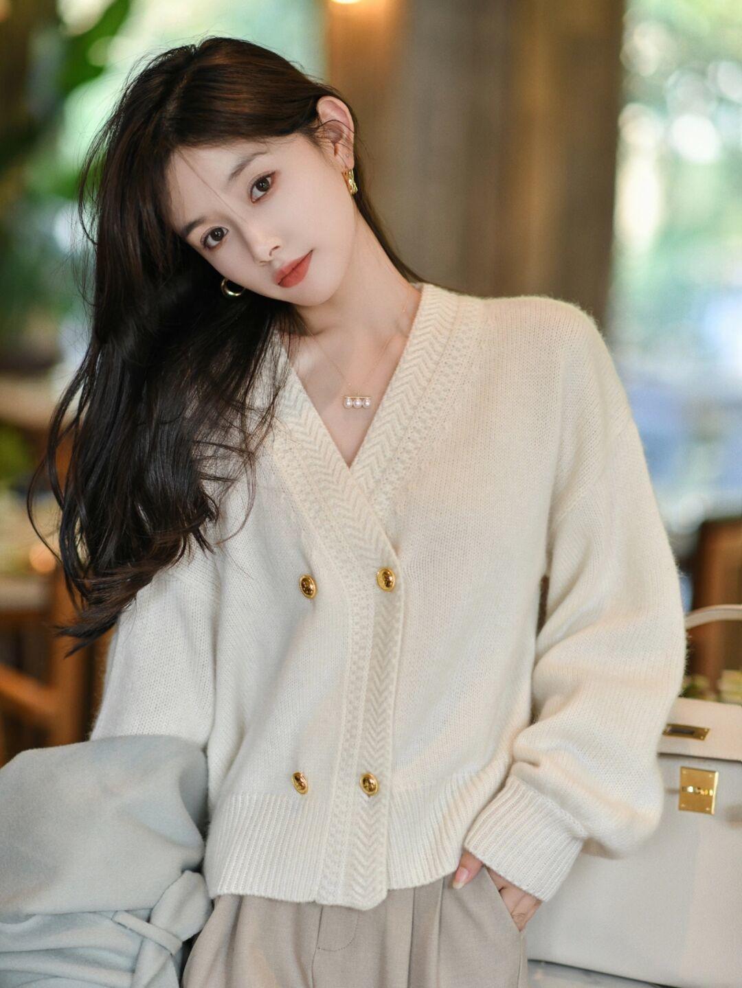 搭配 “针织衫”怎么穿才洋气?这些搭配温柔舒适还不挑人,咋穿都好看