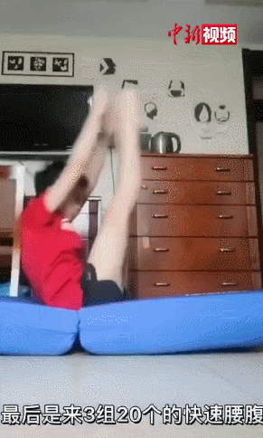 全红婵|全红婵教网友水花消失术,可可爱爱!