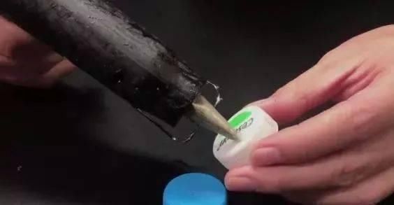 矿泉水瓶|马桶堵了别着急，只要2个矿泉水瓶，轻松解决马桶堵塞还不脏手
