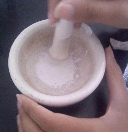 教你自制2种“生根水”,养花浇盆里,嗖嗖长爆盆,啥花都好用